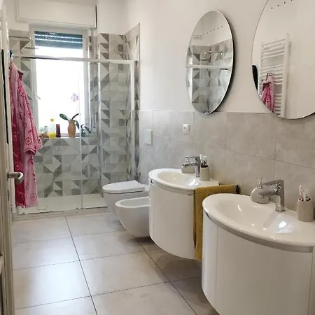 Homestay La Casa Bianca Cuneo
