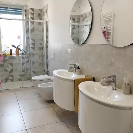 La Casa Bianca Homestay Cuneo